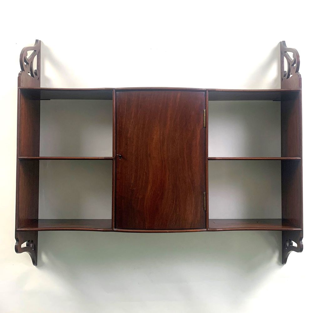 Set of Georgian mahogany hanging shelves