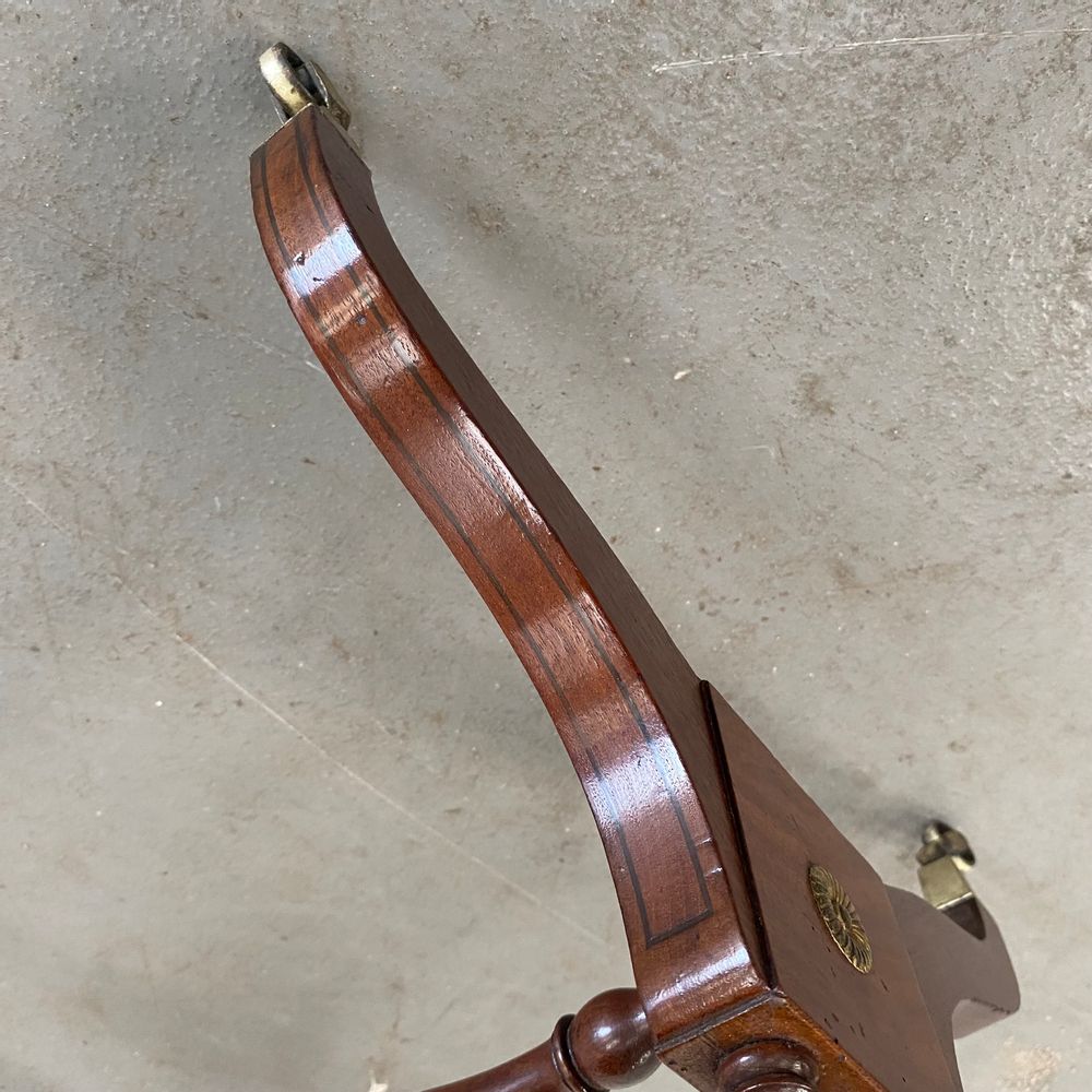 Regency mahogany drop-flap lamp/end/occasional/small-sofa table 