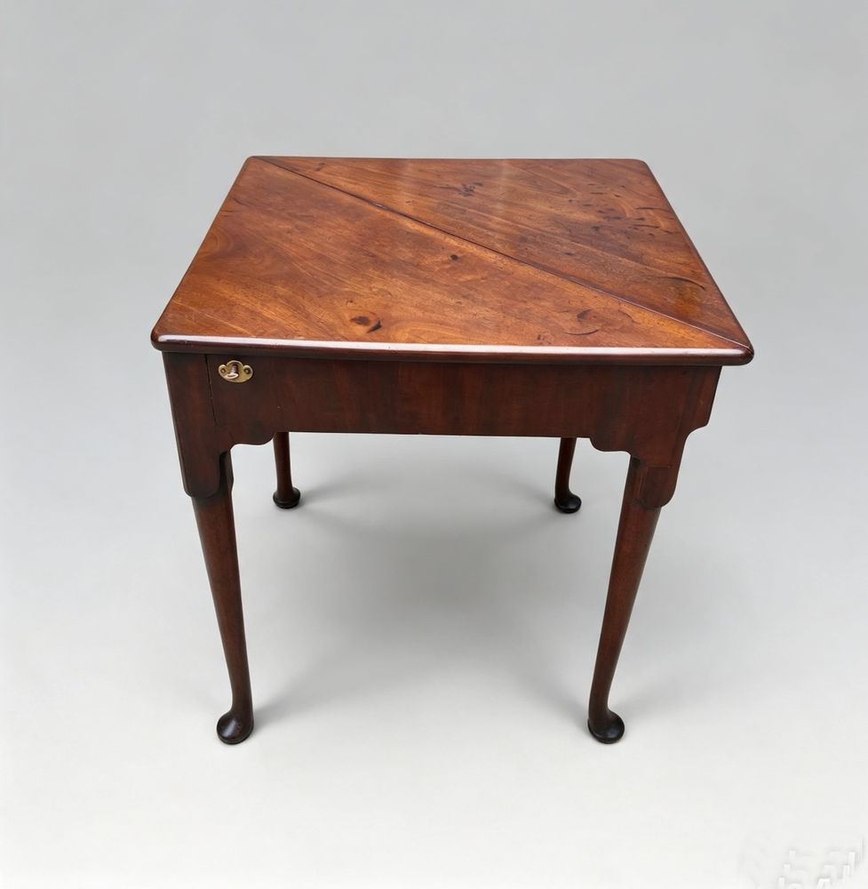 George II Period Mahogany Envelope/Hankerchief or Corner Tea Table