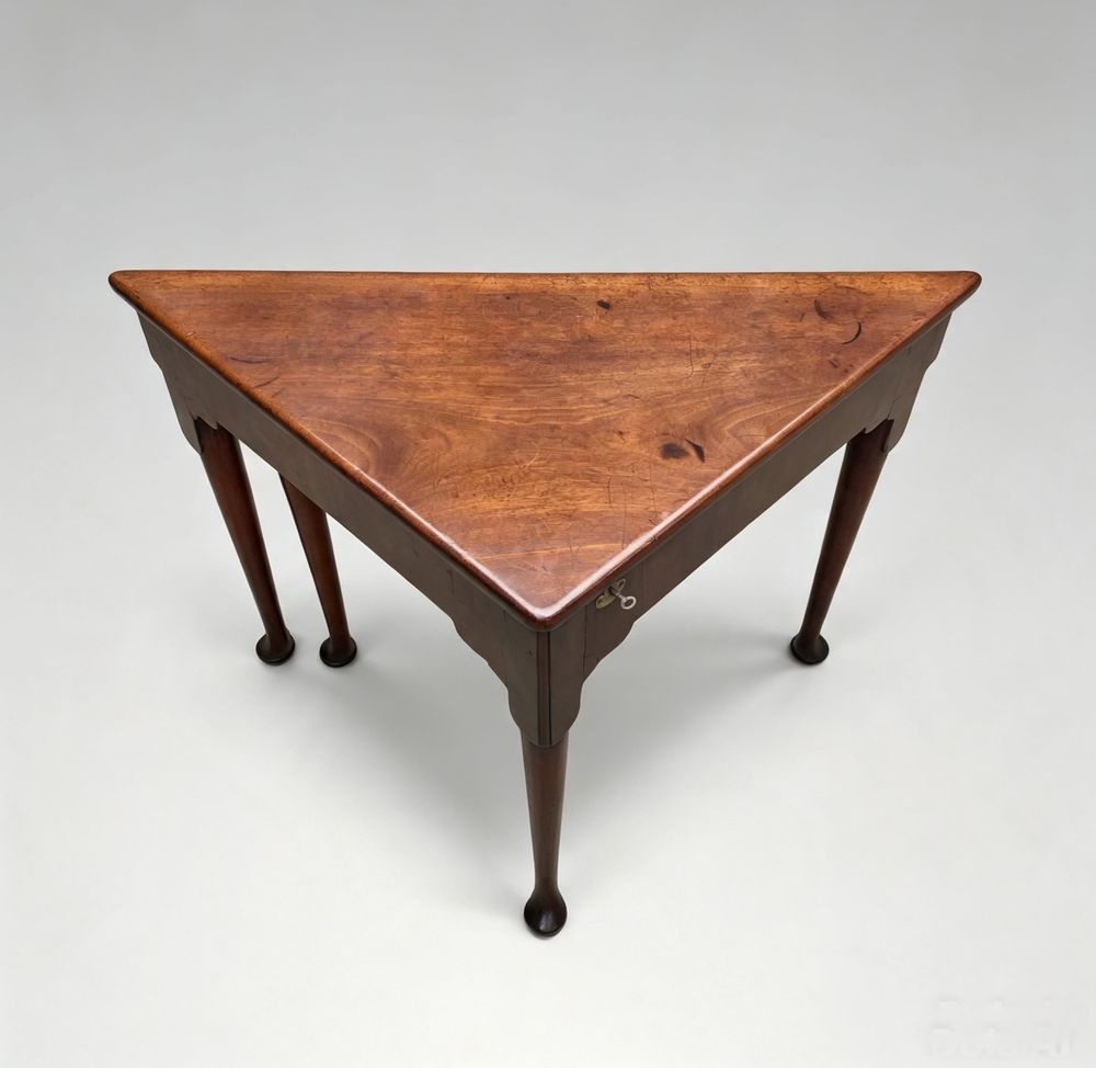 George II Period Mahogany Envelope/Hankerchief or Corner Tea Table