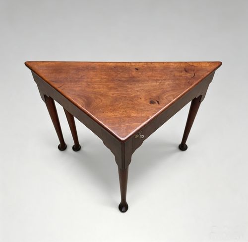 George II Period Mahogany Envelope/Hankerchief or Corner Tea Table