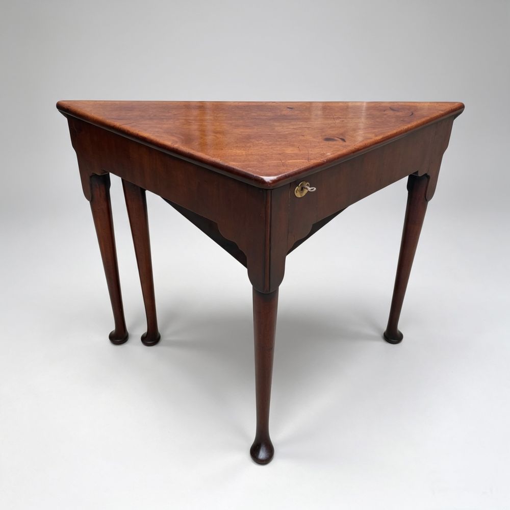 George II Period Mahogany Envelope/Hankerchief or Corner Tea Table