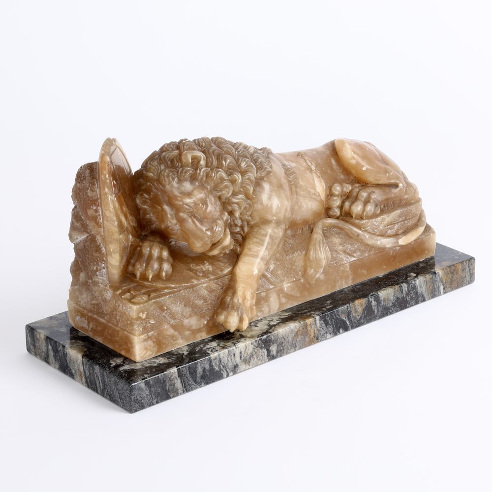 Carved Marble model of the Lion of Lucerne 