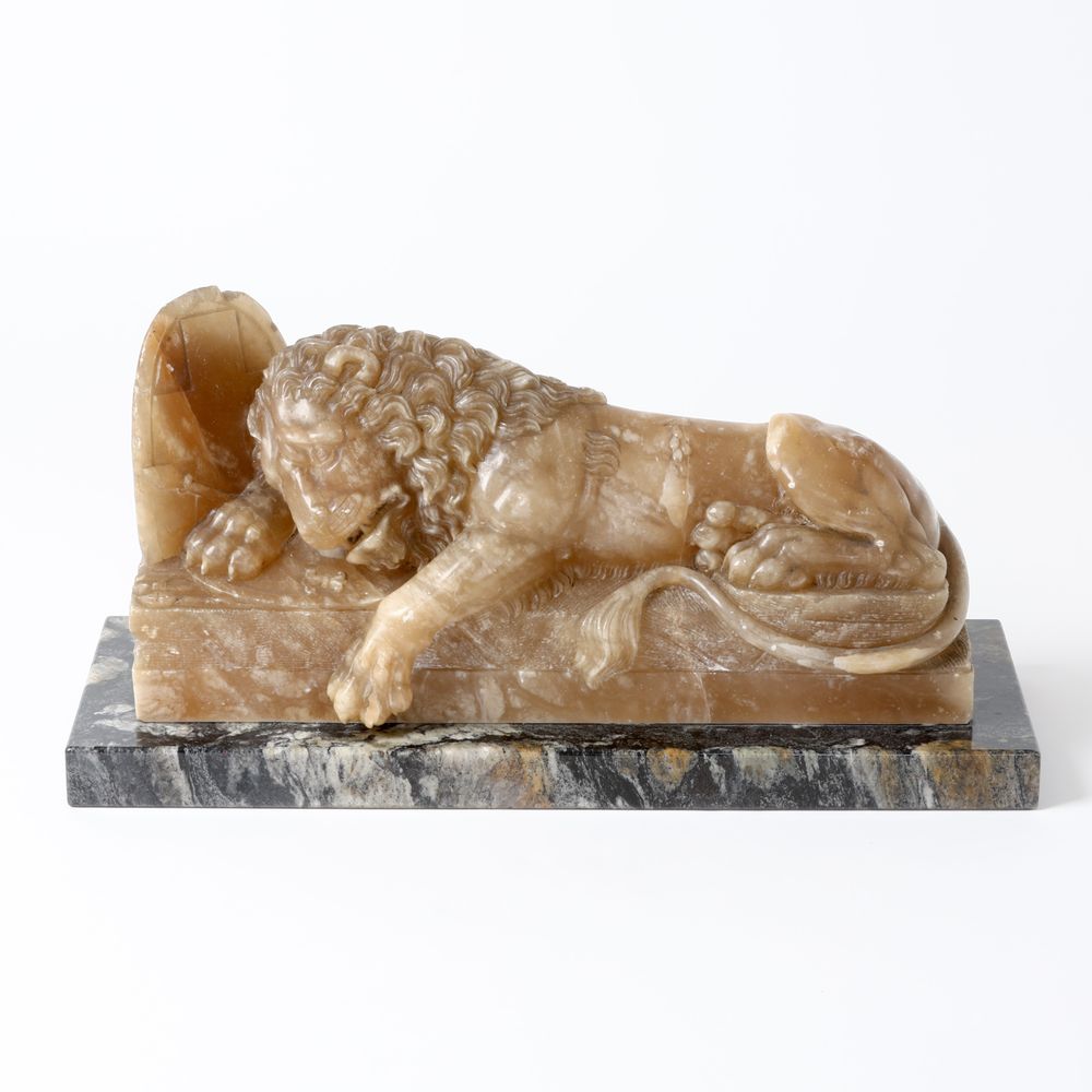 Carved Marble model of the Lion of Lucerne 