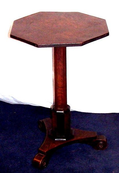 Burr Oak Pedestal Table