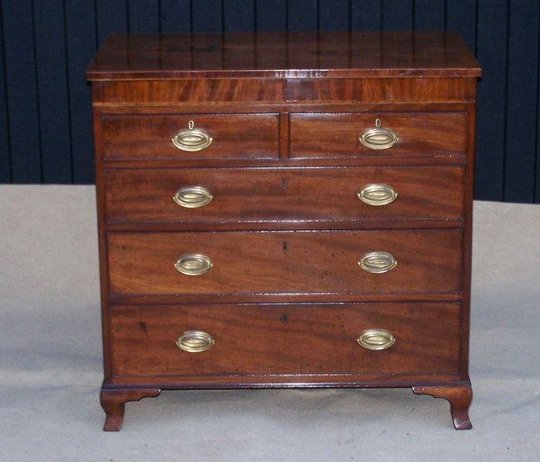 Mahogany Antique Chest of Drawers